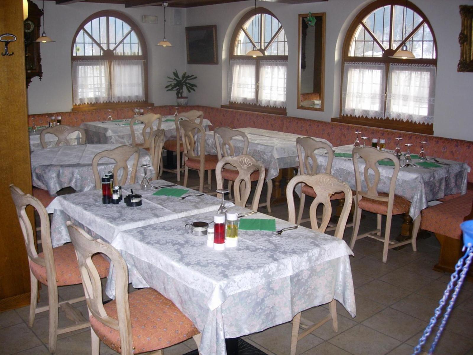 Niagara Hotel