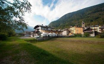 Niagara Hotel